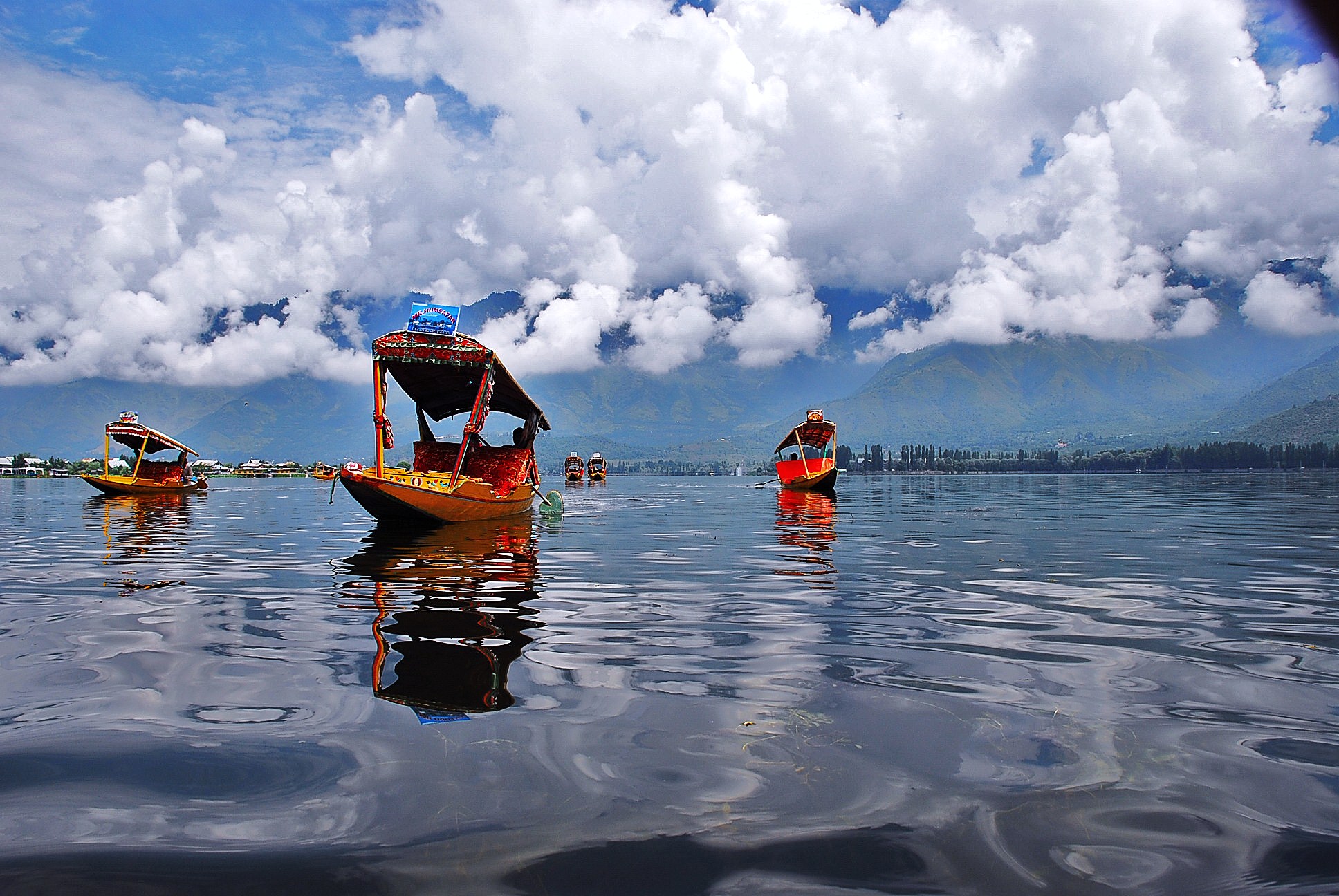 Srinagar - Gulmarg ( 52 Kms x 2) - Srinagar